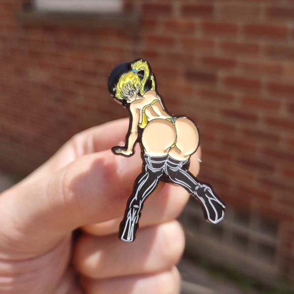 DBZ Beach Bulma Enamel Set (5pc) - Picture 5 of 6